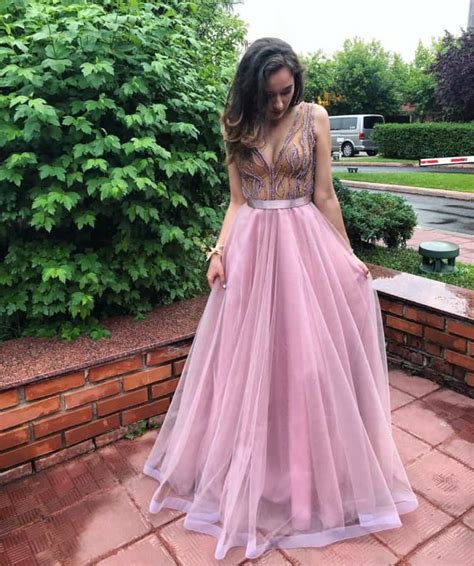 Top 8 Prom Dresses 2020 Colorful Palette For The Best Prom Dresses 53