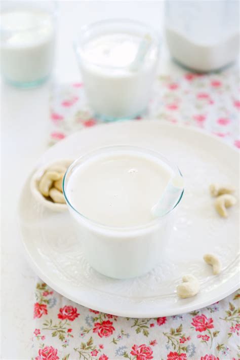 How to Make Creamy Cashew Milk (Dairy-Free Milk and Coffee Creamer ...