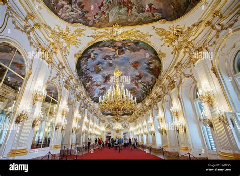 Great Gallery of Schonbrunn Palace, Vienna Stock Photo - Alamy