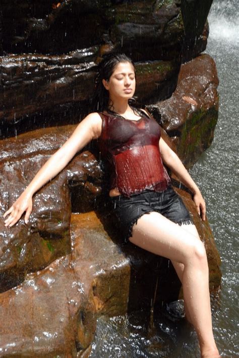 Lakshmi Vasudevan Hot Photos Lasopagarden