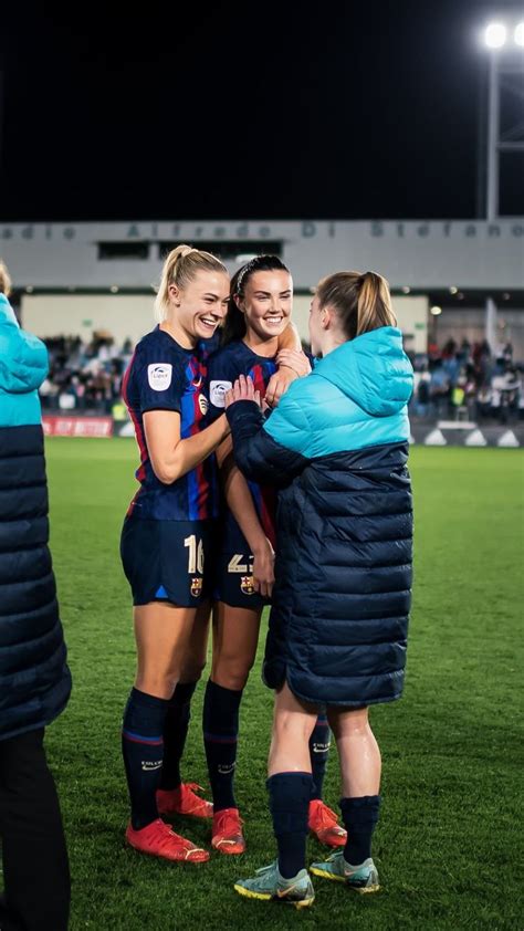 Fridolina Rolfö Lucy Bronze Keira Walsh Fc barcelona Womens