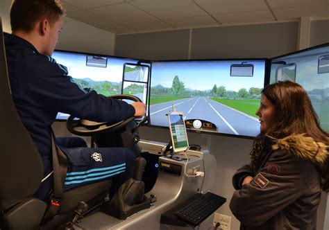 Conduire Un Camion Sapprend Aussi Sur Simulateur