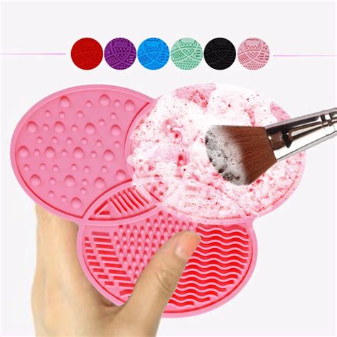 Compact Makeup Brush Cleaner Silicone Clover Shaped Design Cleaning