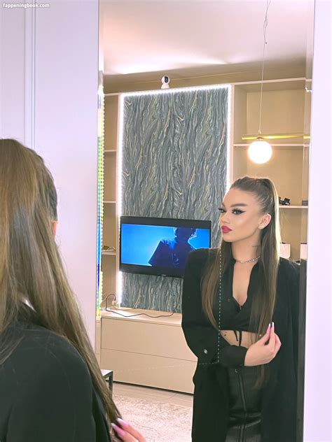 Renatabianca Nude OnlyFans Leaks Fappening FappeningBook