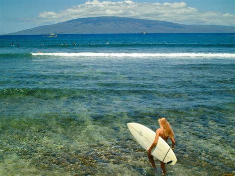 A Memory of Lahaina - Honolulu Magazine