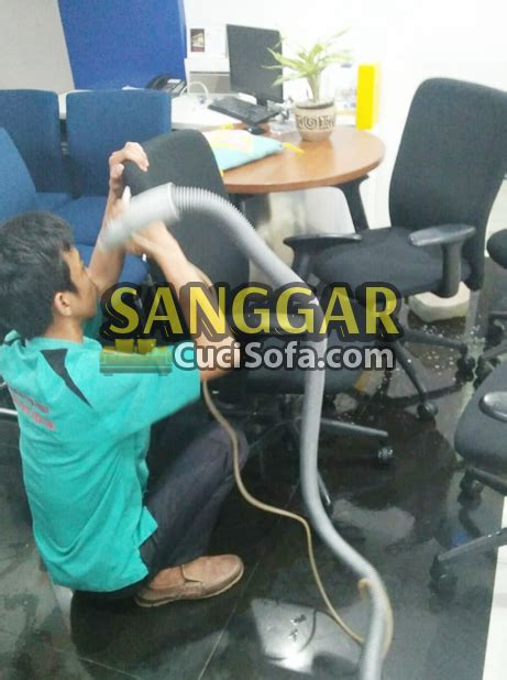 Jasa Cuci Kursi Kantor Jakarta Barat Sanggarcucisofa