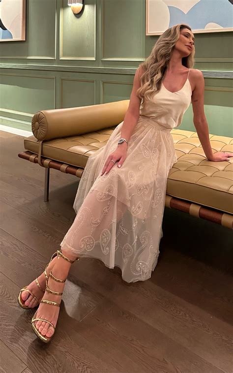 Saia Midi Tule Bordado Nude Le Rêve Bandage