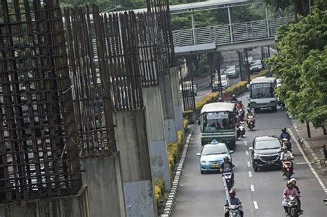 Lirik Lagu Know You Naked LANY Tampil Di LaLaLa Festival IDN Times