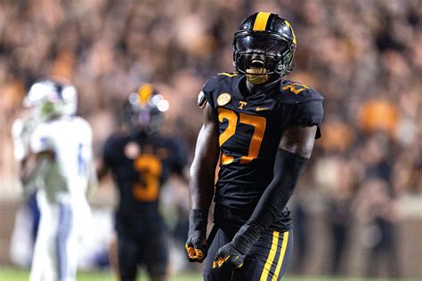 Atlanta Falcons 7-round mock draft: Falcons shore up the pass rush