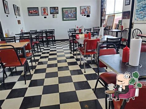 Dawsonville Pool Room Dawsonville Restaurant Menu Prices And Reviews