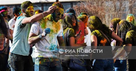 Фестиваль красок Холи-Мела | РИА Новости Медиабанк