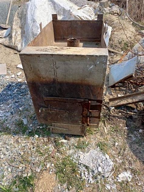 Печь банная, металлическая, б/у, в наличии. Цена: 5 000₽ в Находке