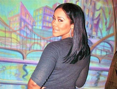 Ex Reality TV Star Deelishis Leak Nude Photos