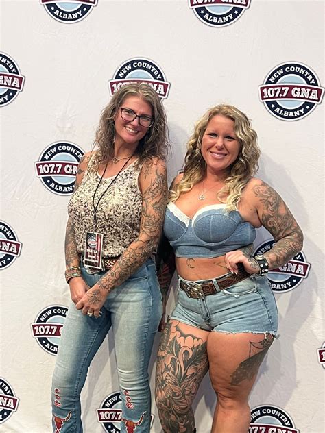 Moon Meghan - Moon Meghan added a new photo.