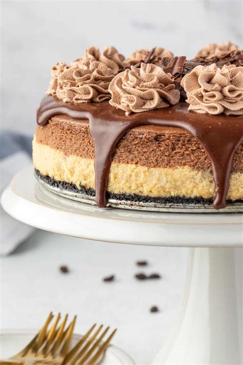 Layered Mocha Cheesecake Recipe with Ganache