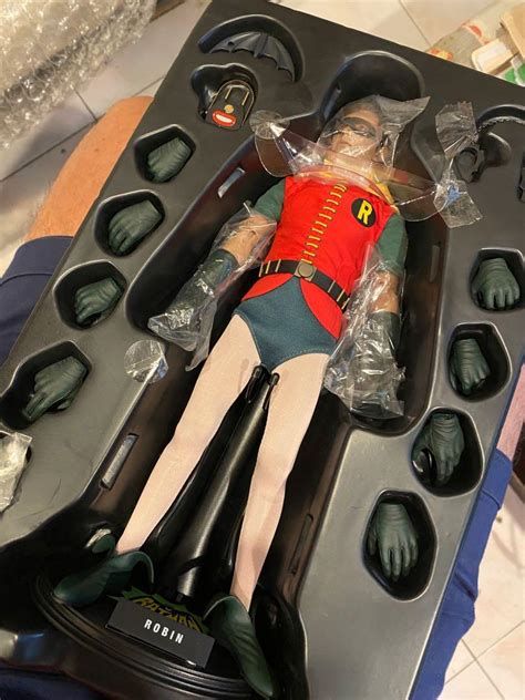 Hot Toys Batman Robin Hobbies Toys Toys Games On Carousell