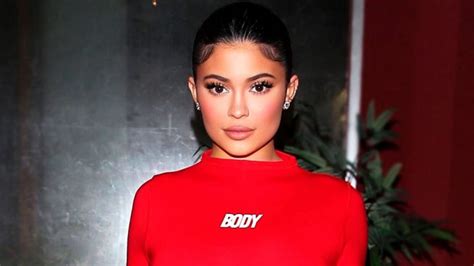 Kylie Jenner Su Impactante Look De San Valentín