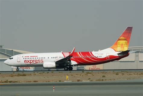 AIR INDIA EXPRESS 737 800 VT AXH Cn2108 Dubai Internation Flickr