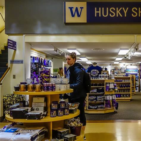 20 Best bookstores in Seattle Near Me