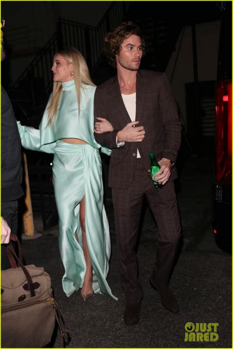 Kelsea Ballerini & Chase Stokes Cozy Up During Outing Ahead of Grammys ...