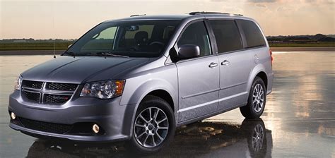 The 2014 Dodge Grand Caravan Receives Positive Reviews