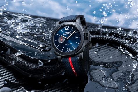 Panerai Luminor Luna Rossa Carbotech Stunden Sonderedition