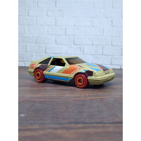 Jual Hot Wheels LOOSE BARU 92 Ford Mustang Cream HW Hotwheels Mainan Original Mobil Mobilan Anak