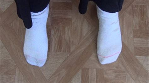 Barefoot Mature BBW Model Feet Clips4sale