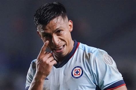 La Jornada Con triplete de Ángel Sepúlveda Cruz Azul vence 3 1 a Necaxa