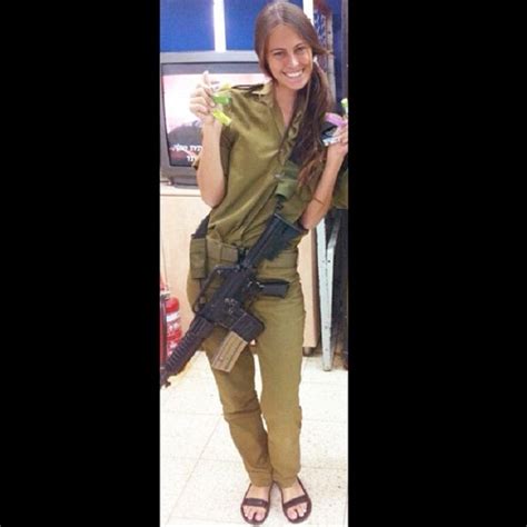 Dall Uniforme Al Bikini Style