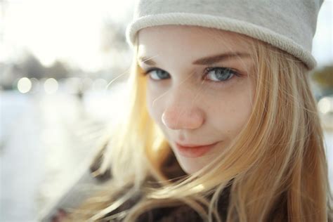 Premium Photo Sunny Spring Portrait Of Blonde Snow