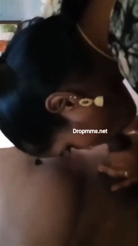 Desi Hot Tamil Item Vachila Aunty Hard Fingering Blowjob Show Yami Femjoy