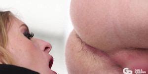 GIRLSRIMMING Skinny Blonde Nikki Riddle Giving A Unique Rimjob To Her Bf Porn Videos