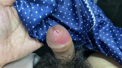 爱与家庭主妇打手枪缎面连衣裙 Pornhub Gay