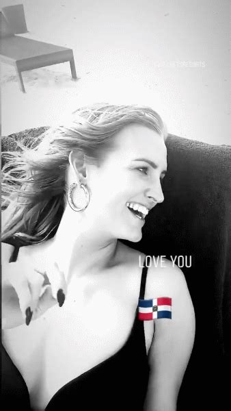 Ashlee Simpsons Tits On Vacation Of The Day DrunkenStepFather