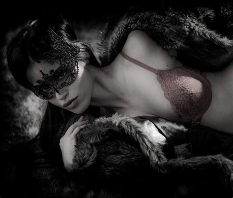 Hot And Sexy Shiva Negar Photos ThBLOG