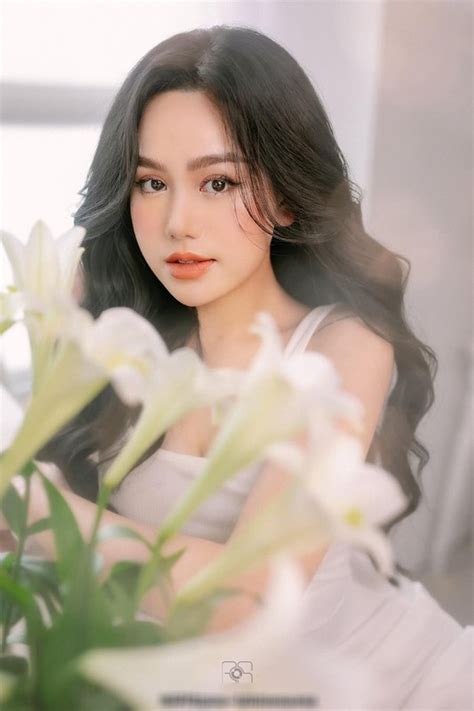 Hot Girl C V Ph P Ngo I I M C Quy N R Nh Ng N Y