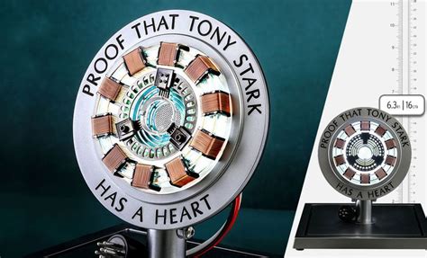 Tony Stark S Arc Reactor Life Size Replica By Hot Toys Hot Toys Arc Reactor Iron Man Movie