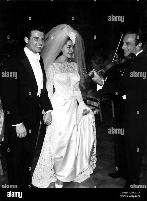 Jack Gilardi, Annette Funicello at their wedding, 1965 Stock Photo - Alamy