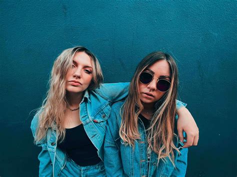 Dirty Blonde Returns With Nuanced Gem Dont Cry It Doesnt Suit You Mesmerized