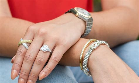 How To Mix Metals Jewelry Like A Pro Your Style Guide Jewelryonlight