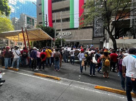 Antorchistas De La Cdmx Se Manifestaron Afuera Del Indep Imagen Radio