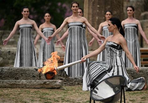 Sur Quelles Chaînes Regarder Le Relais De La Flamme Olympique Et Les Commémorations Du 8 Mai