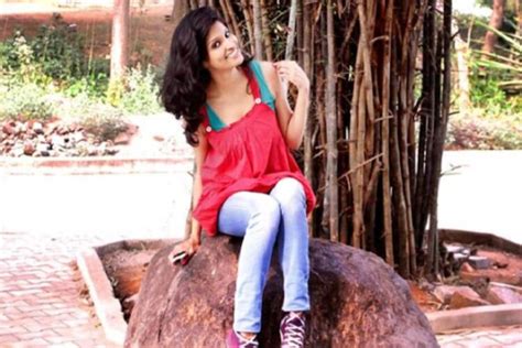 Hot Sexy Jikki Nair Bikini Pics