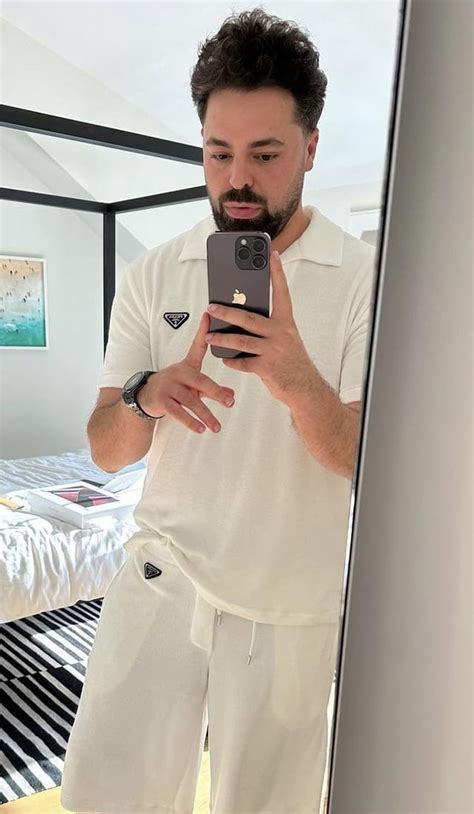 Young 😳 Larry 🤭 David 🥵 : r/travisscott