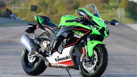 Kawasaki Ninja ZX 10R Prova Pregi Difetti Prezzo Video