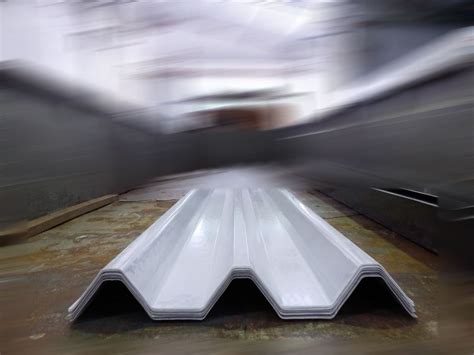 Tipe Atap Gelombang Fiberglass Untuk Pabrik Dan Gudang