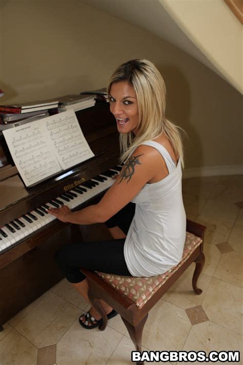 Busty Blonde In Interracial Sex Action Porn Pictures XXX Photos Sex Images 3132418 PICTOA