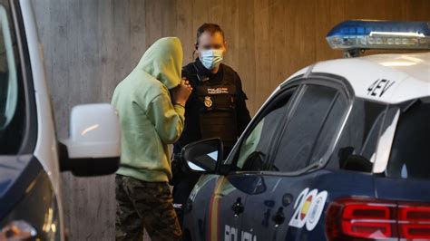 El padre de uno de los detenidos por la puñalada que mató a un joven en