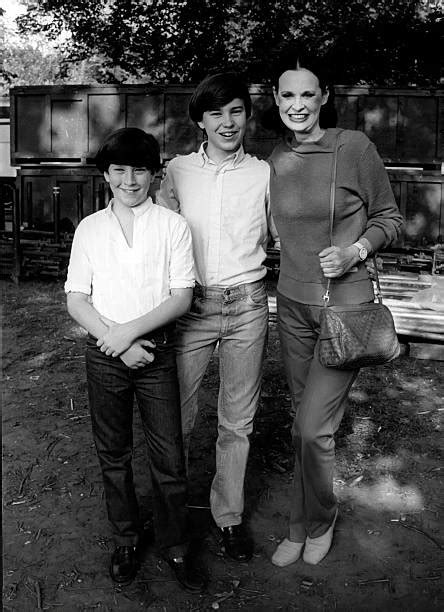 Gloria Vanderbilt and sons Anderson Cooper & Carter Cooper... Pictures